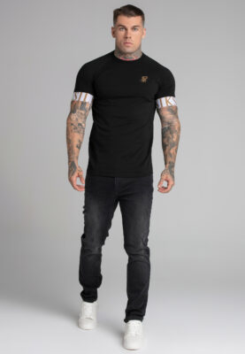 Sik Silk - Tech T-Shirt - Triko s lemy kolem bicepsů - Černé - Image 3