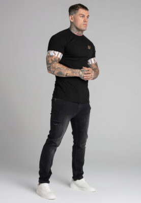 Sik Silk - Tech T-Shirt - Triko s lemy kolem bicepsů - Černé - Image 4